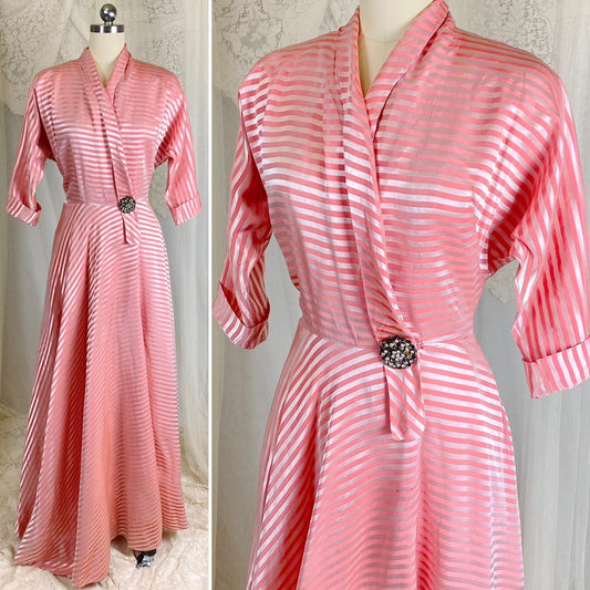 Vintage 1950's Robe - Bold Berry & Powder Pink Satin Brocade with Rhinestone Brooch - Size S, M - By Maxan - Daggers & Dames