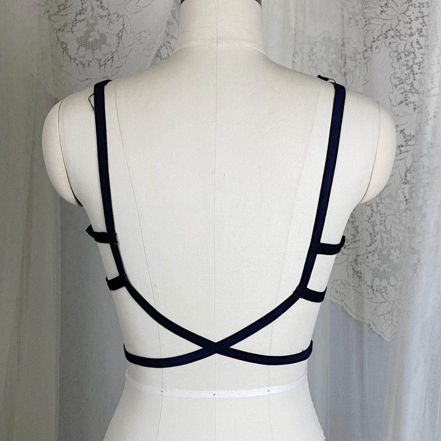 Vintage 1950's U - Wire Bra | Sheer Black Lace with Adjustable Low Back | Size 36 B | Holiday by Formfit - Designers Collection - Daggers & Dames