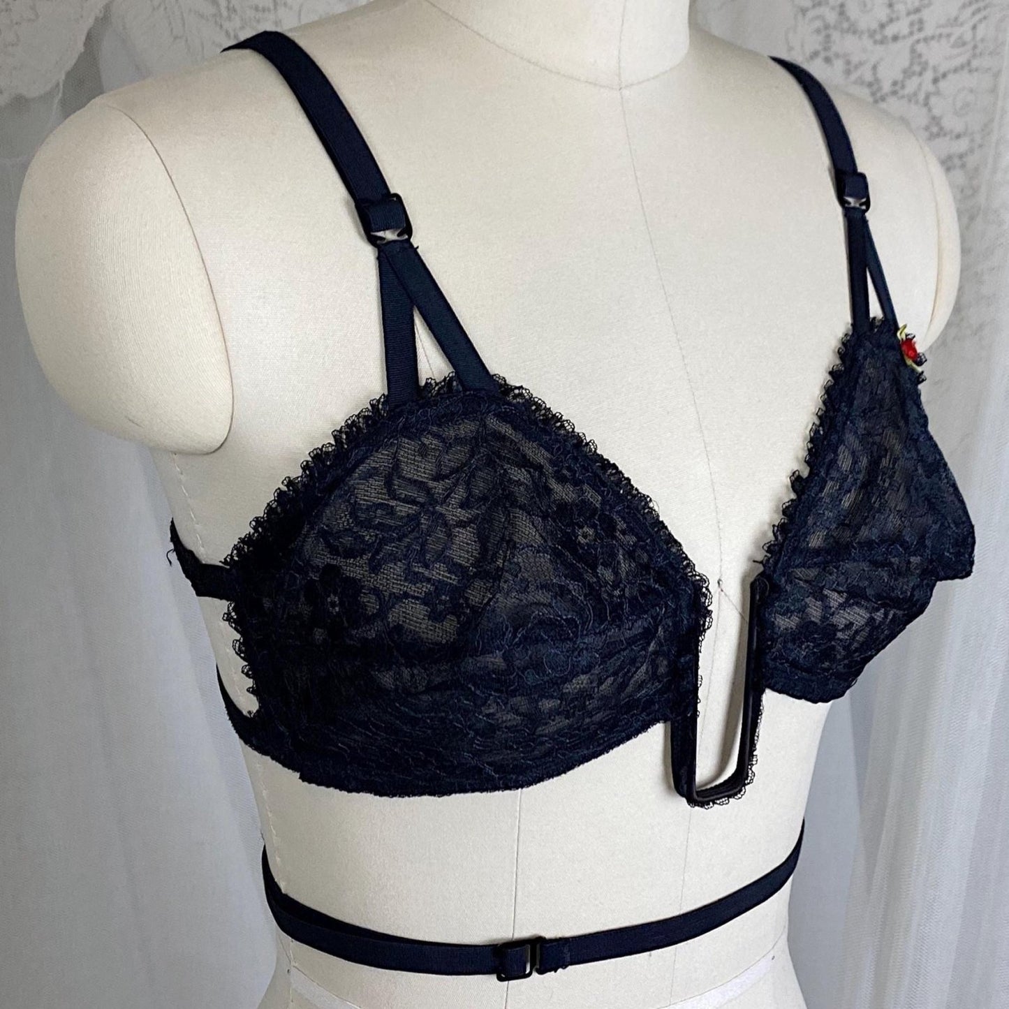 Vintage 1950's U - Wire Bra | Sheer Black Lace with Adjustable Low Back | Size 36 B | Holiday by Formfit - Designers Collection - Daggers & Dames