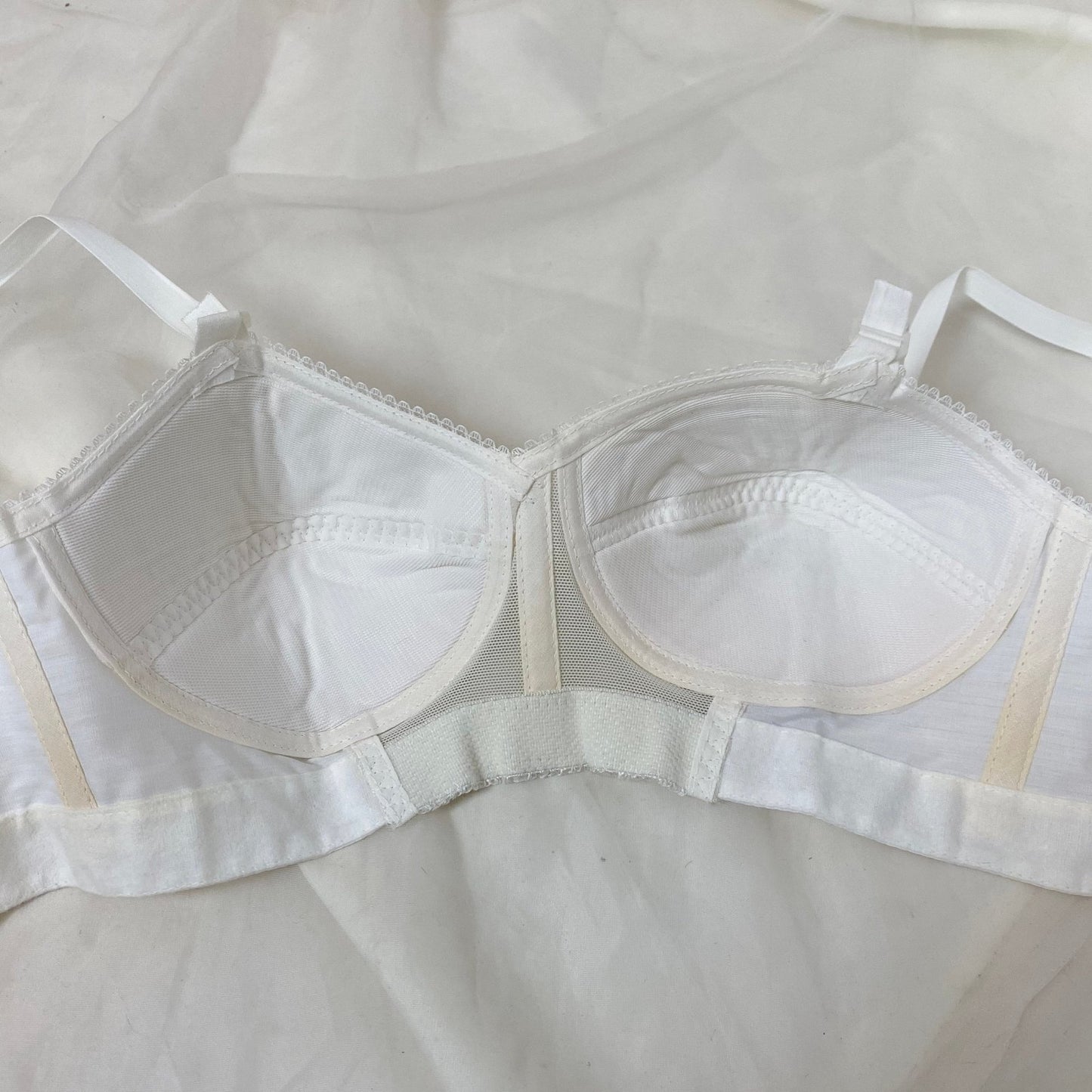 Vintage 1960's Bra | Crisp White Cotton with Bullet Cups & Star Embroidery | Size 34 A, 32 B - Daggers & Dames
