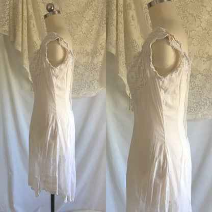 Antique 1910's Edwardian Camiknickers | White Cotton Linen Teddy with Embroidery & Eyelet Lace | Size S, MED - Daggers & Dames