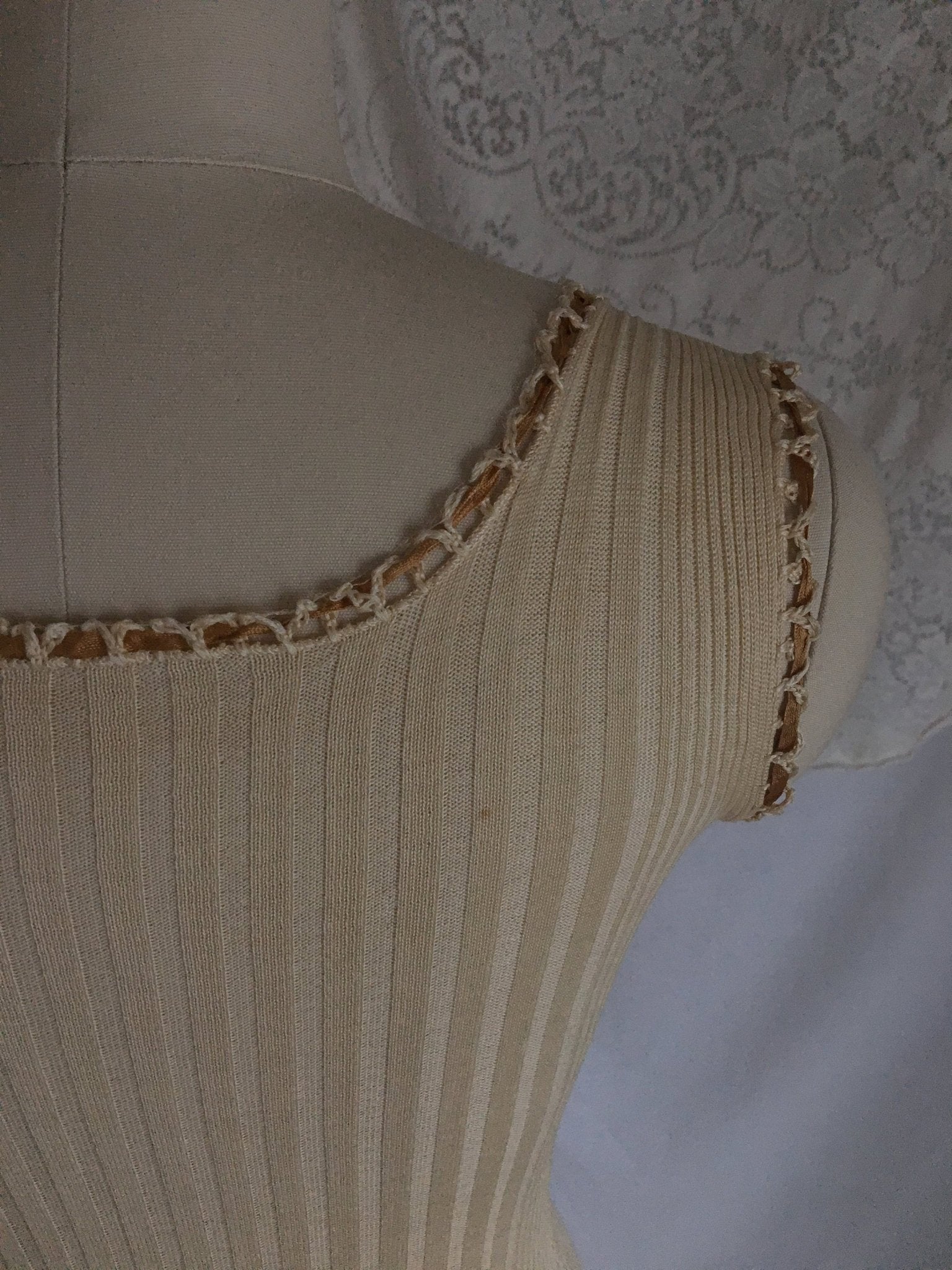 Antique 1910's Edwardian Camisole | Champagne Silk & Cotton Knit with Caramel Ribbon | Size XXS, XS - Daggers & Dames