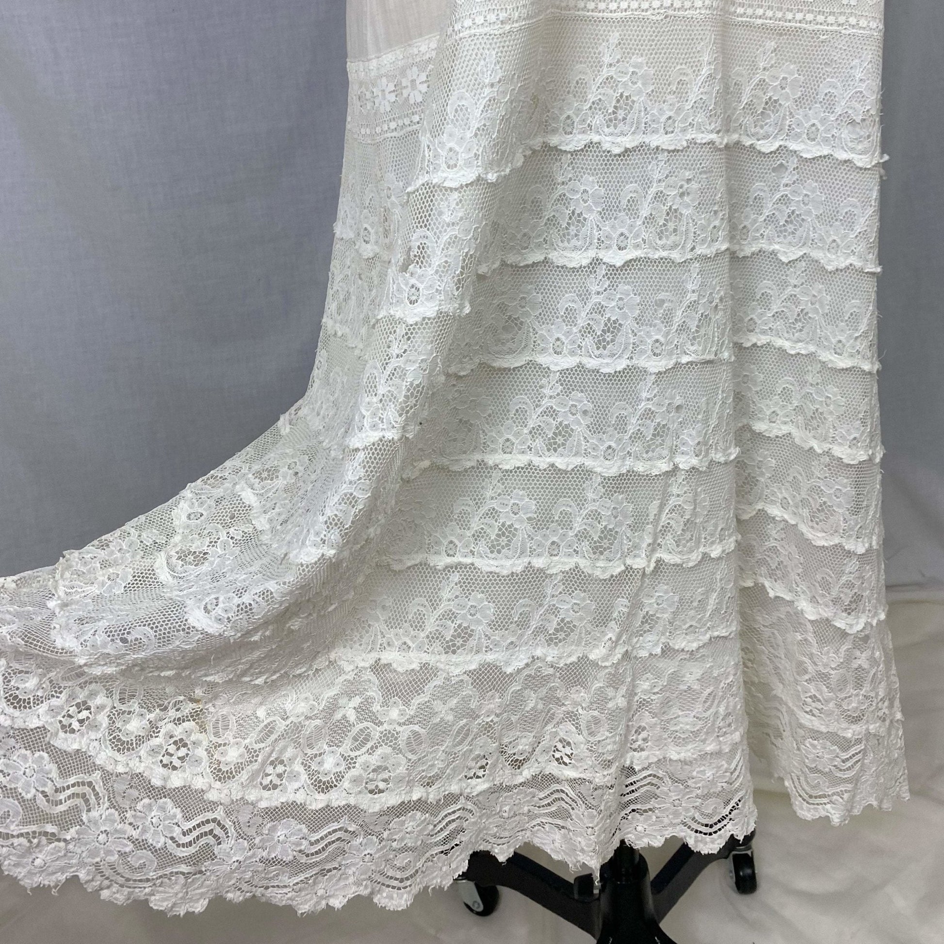 Antique 1910's Edwardian Chemise | Bright White Cotton Lawn with Valenciennes Lace | Size S, M - Daggers & Dames