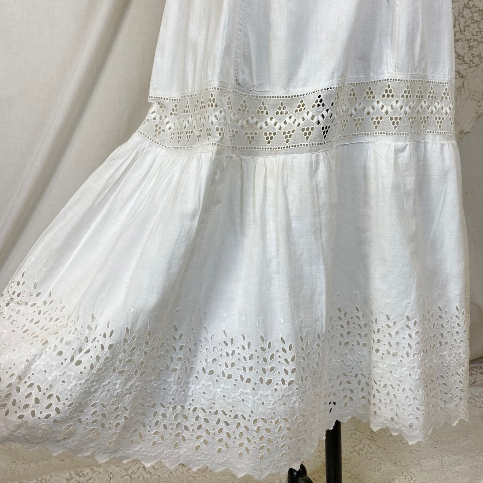 Antique 1910's Edwardian Chemise Gown | Crisp White Cotton with Eyelet Lace & Button Closure | Size XXS - Daggers & Dames