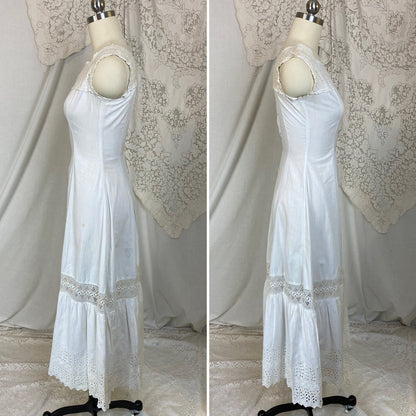 Antique 1910's Edwardian Chemise Gown | Crisp White Cotton with Eyelet Lace & Button Closure | Size XXS - Daggers & Dames