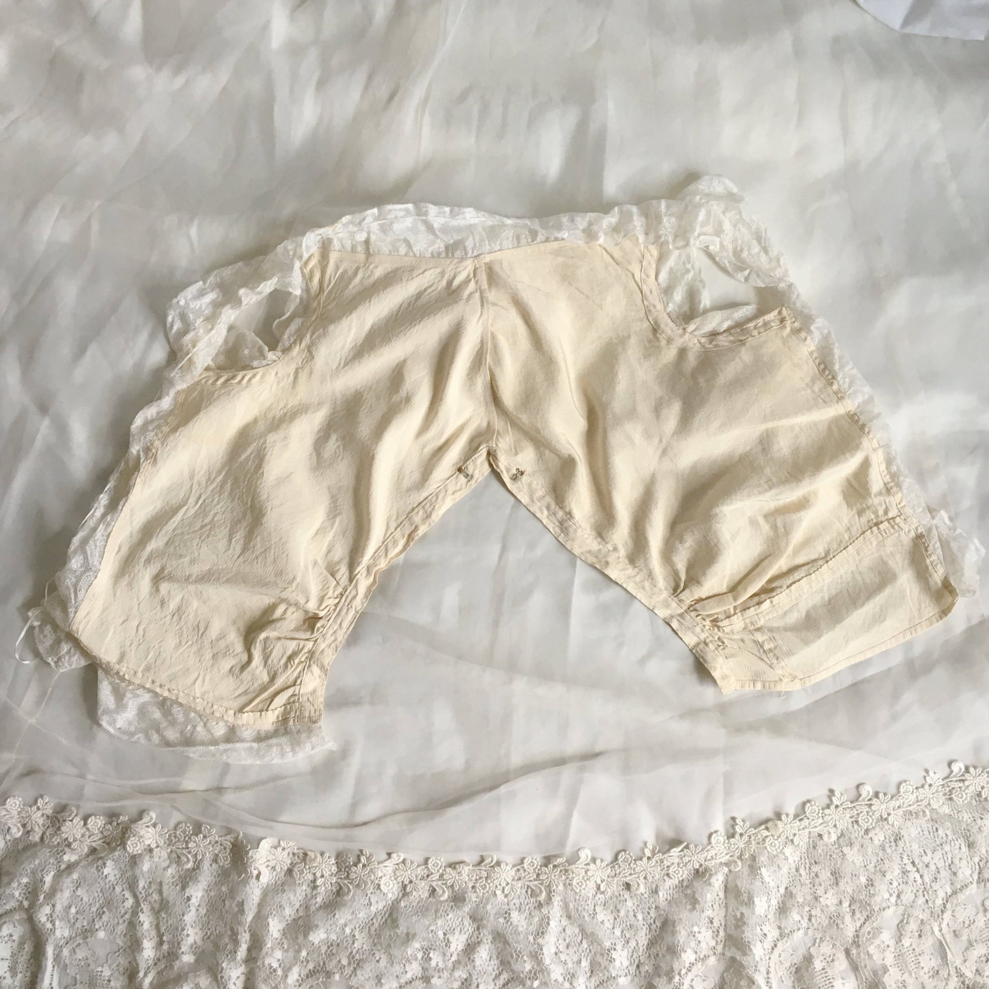 Antique 1910's Edwardian Corset Cover | Pale Yellow Cotton with Pinstripes & Lace | Size XXS - Daggers & Dames