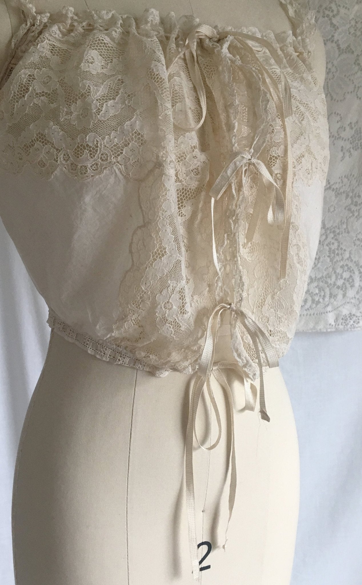 Antique 1910's Edwardian Corset Cover | Sheer White Cotton Lawn with Chantilly Lace | Size XXS, XS - Daggers & Dames