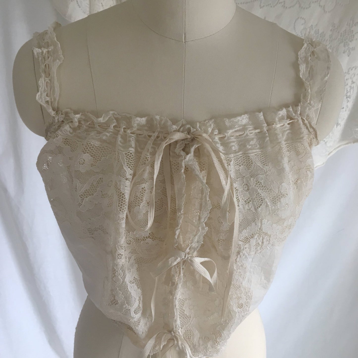Antique 1910's Edwardian Corset Cover | Sheer White Cotton Lawn with Chantilly Lace | Size XXS, XS - Daggers & Dames