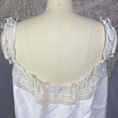 Antique 1910's Edwardian Corset Cover | White Cotton Lawn with Ruffled Lace & Pale Blue Silk Ribbon | Size XS, S - Daggers & Dames