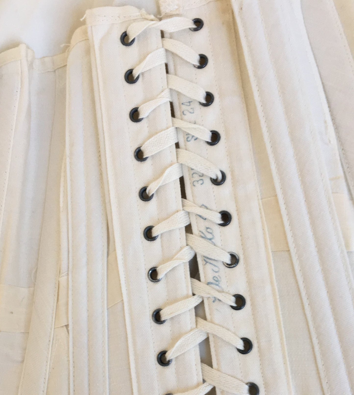 Antique 1910's Edwardian Corset | Crisp White Cotton with Satin Underbust & Metal Stays | De Milo | Size 24 - Daggers & Dames