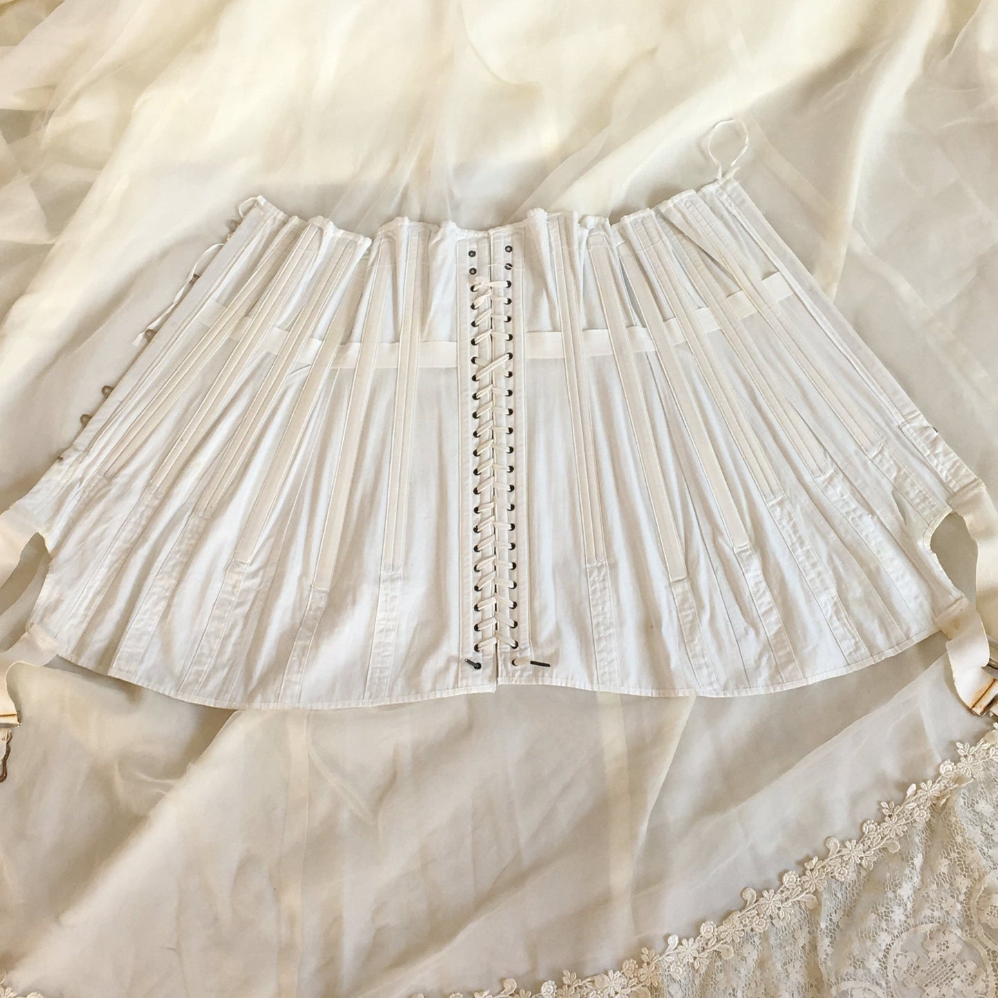 Antique 1910's Edwardian Corset with Original Box | White Cotton with Gold Embroidery | S Bend | Size 24 - Daggers & Dames