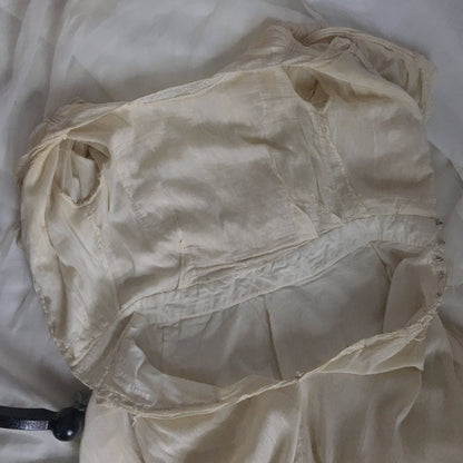 Antique 1910's Edwardian Dress | Gathered Ivory Silk with Floral Lace & Belled Sleeves | Size XXS - Daggers & Dames