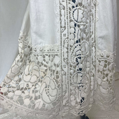 Antique 1910's Edwardian Dress | White Cotton Linen with Paisley Crochet Lace | Size S, M - Daggers & Dames