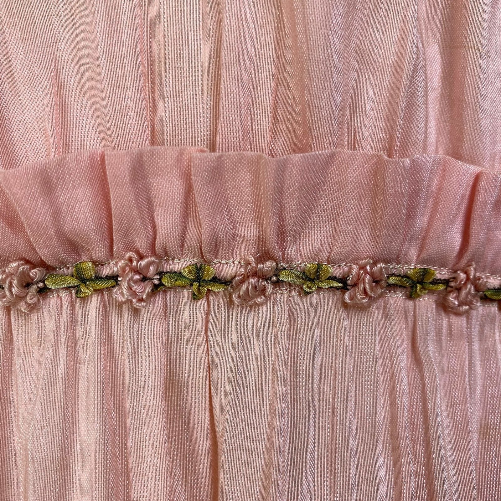 Antique 1910's Edwardian Dressing Gown Robe | Tea Rose Pink Cotton with Embroidered Ruffled Tulle | Size XS - Daggers & Dames