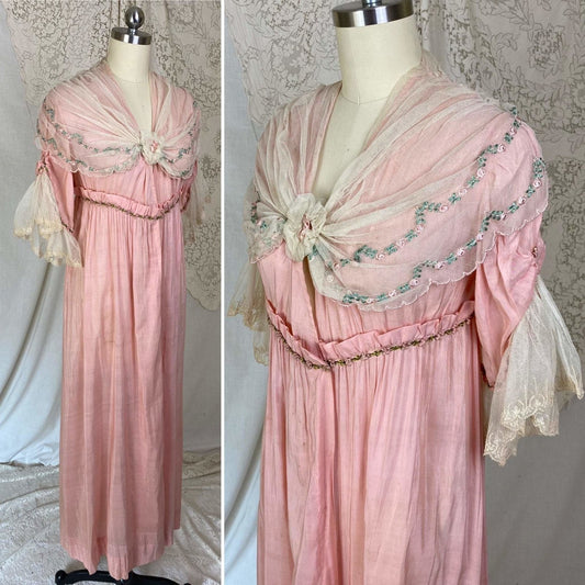 Antique 1910's Edwardian Dressing Gown Robe | Tea Rose Pink Cotton with Embroidered Ruffled Tulle | Size XS - Daggers & Dames
