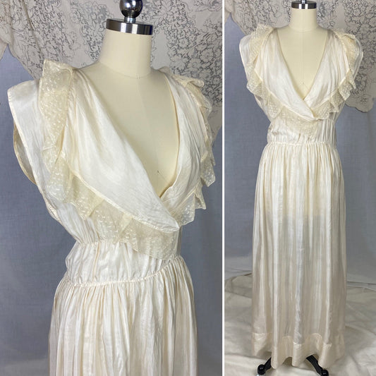 Antique 1910's Edwardian Negligee Nightgown | Ivory Tissue Silk with Ruffled Embroidered Tulle Lace | Size S, M - Daggers & Dames