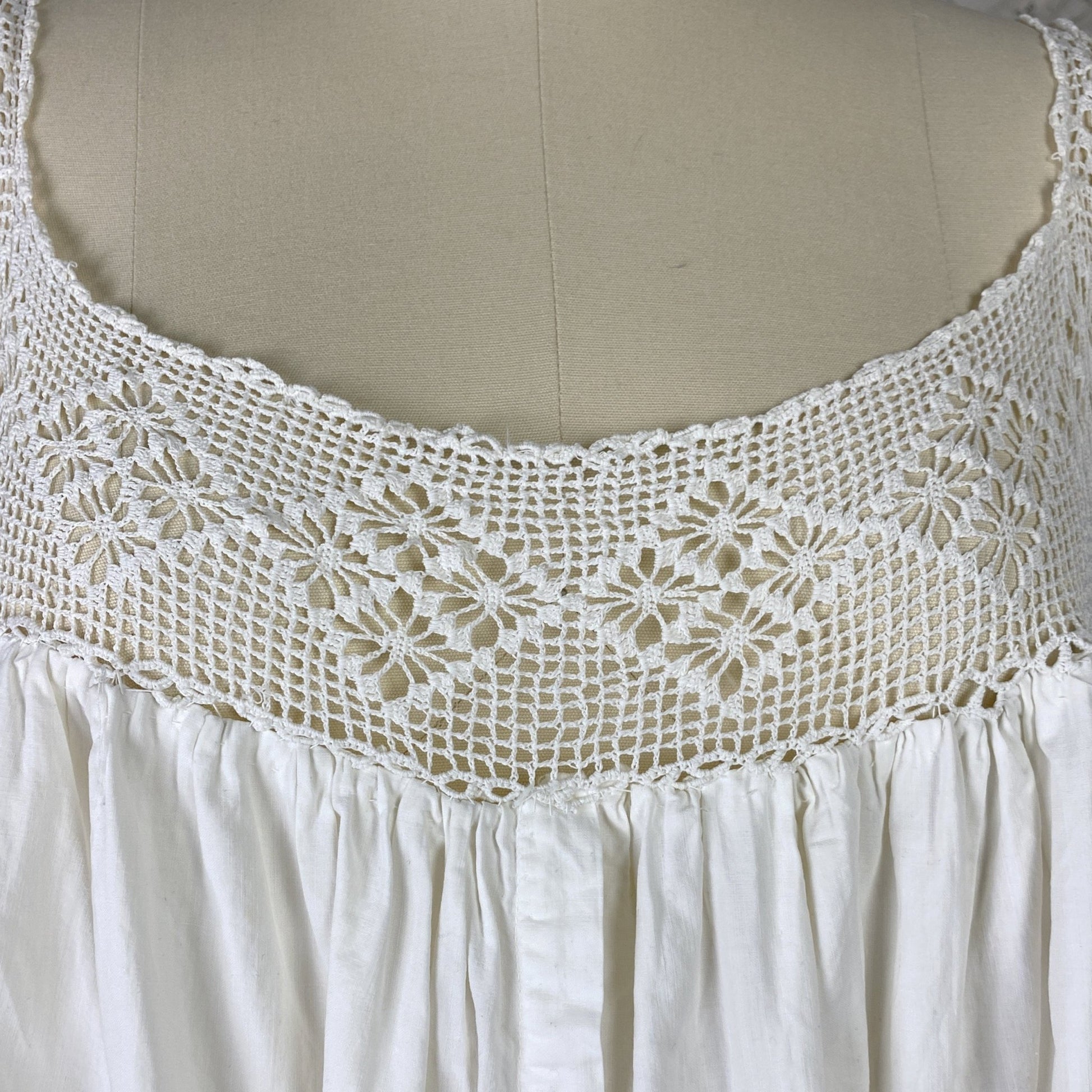 Antique 1910's Edwardian Nursing Gown | Hand Stitched Soft White Cotton with Crochet & Eyelet Lace | Size Free - Daggers & Dames