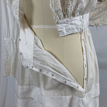 Antique 1910's Edwardian Rare Open Back Dress | Soft White Cotton Lawn with Eyelet & Venetian Lace | Size XS - Daggers & Dames