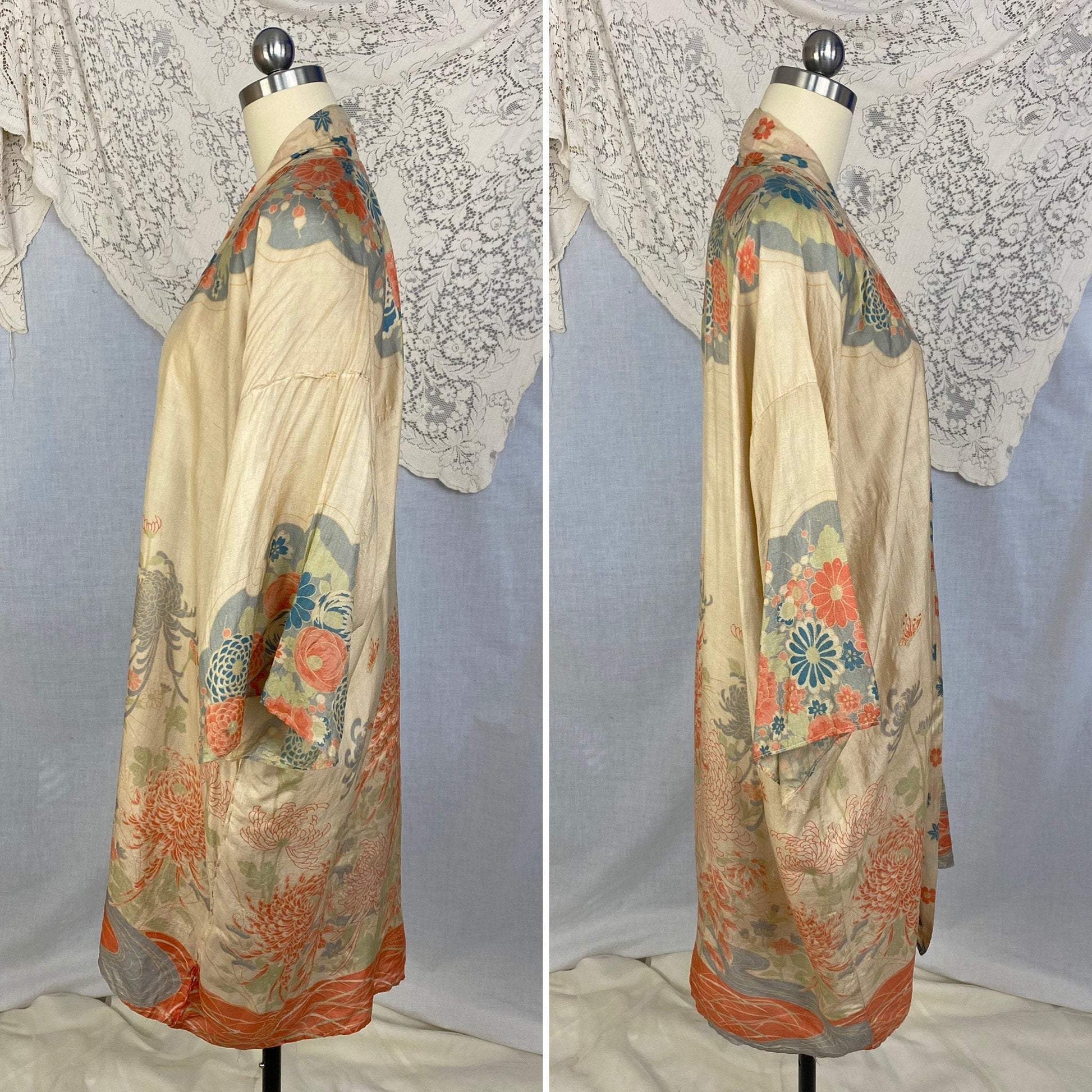 Antique 1920's Robe | Floral Print Raw Pongee Silk | Size Free - Daggers & Dames
