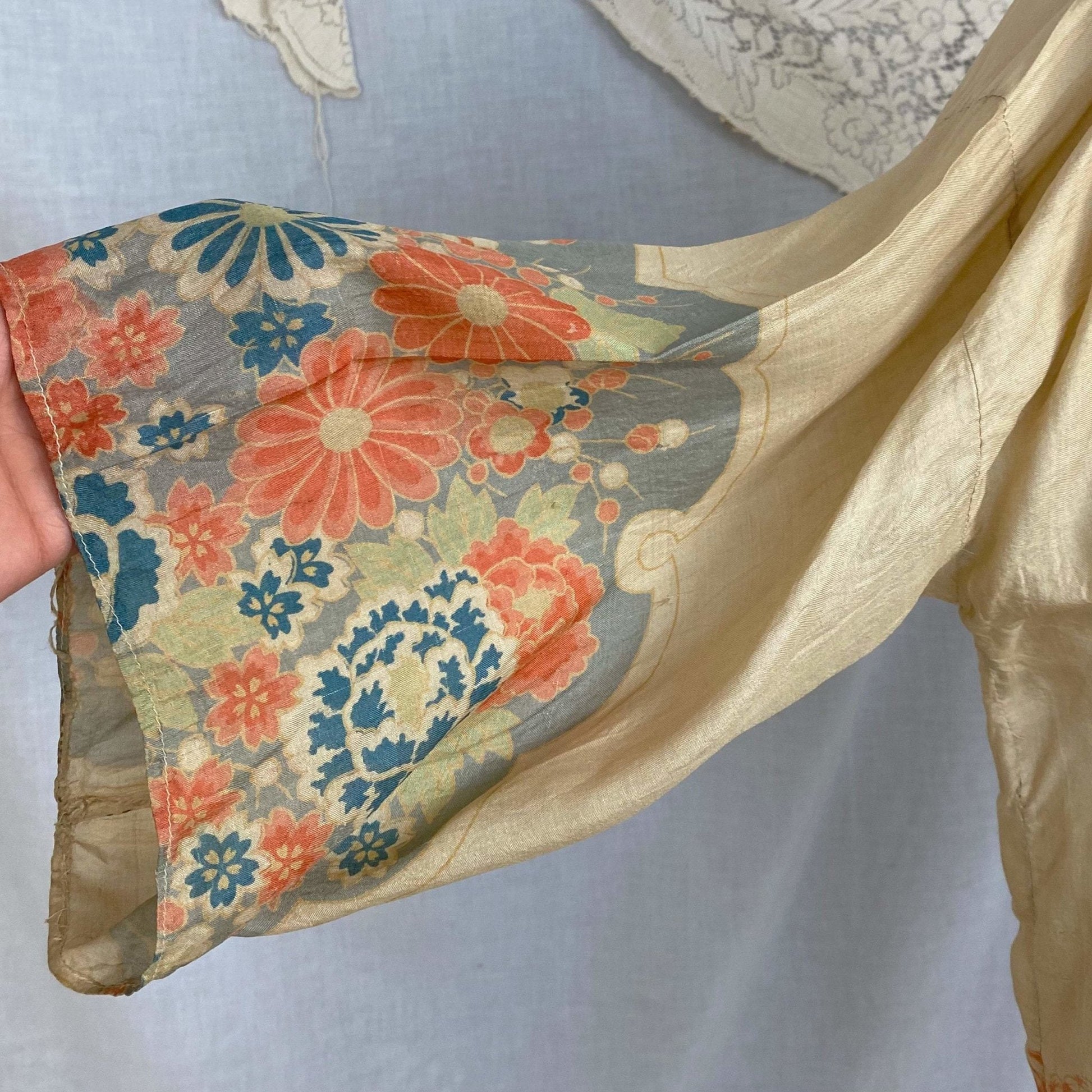 Antique 1920's Robe | Floral Print Raw Pongee Silk | Size Free - Daggers & Dames