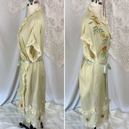 Antique 1920's Robe | Light Sage Green Cotton with Ivory Lace & Floral Embroidery | Size S, M, L - Daggers & Dames