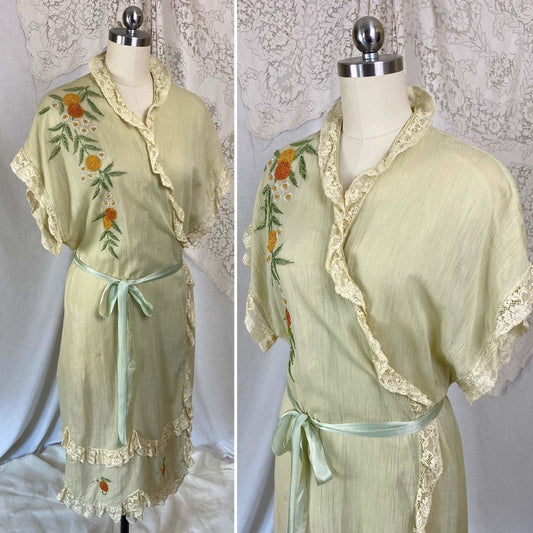 Antique 1920's Robe | Light Sage Green Cotton with Ivory Lace & Floral Embroidery | Size S, M, L - Daggers & Dames