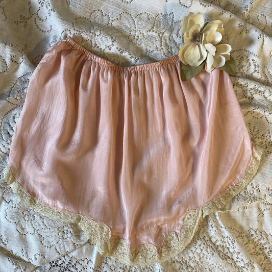 Antique 1920's Tap Pants | Light Baby Pink Silk with Ivory Lace | Size S, M, LG - Daggers & Dames