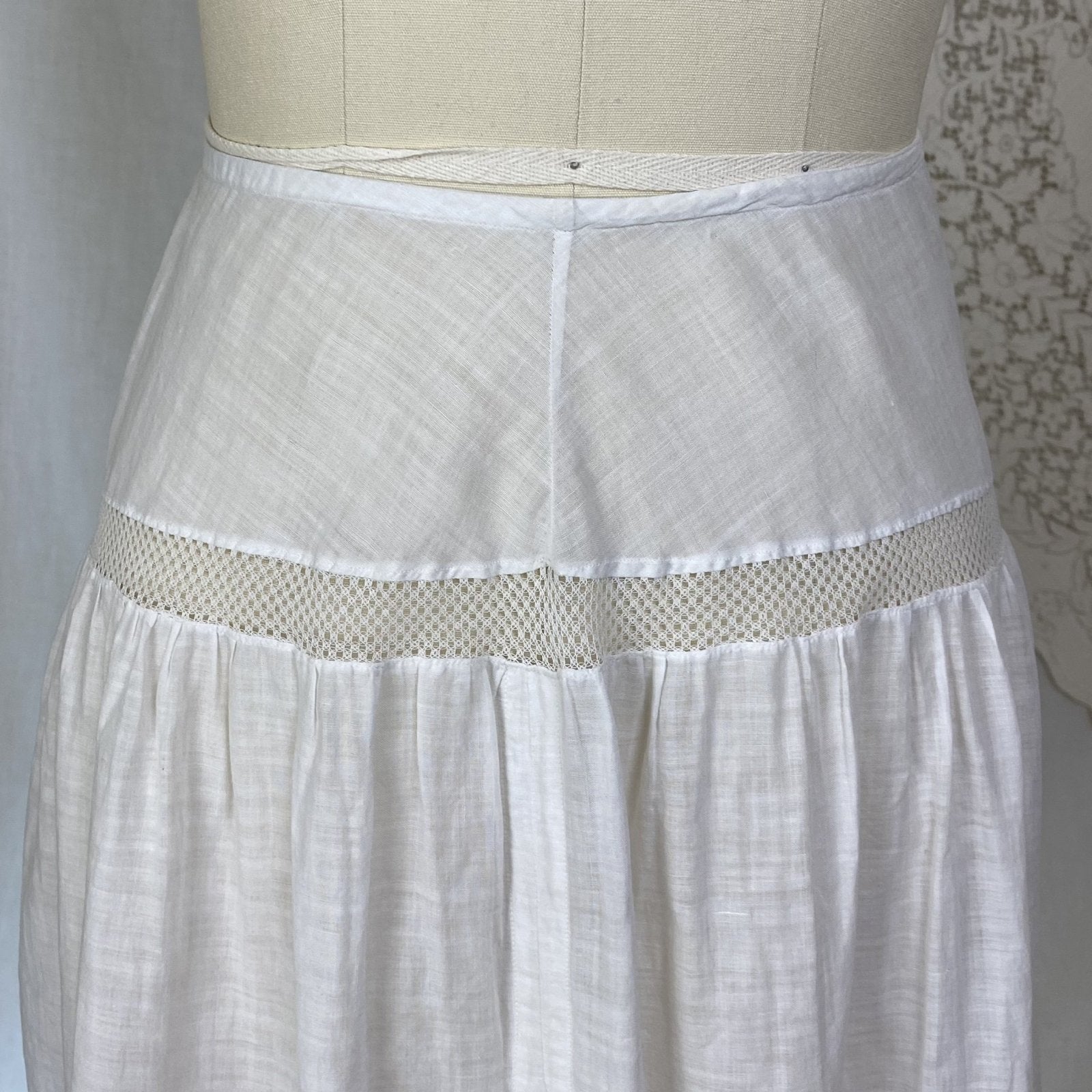 Antique Edwardian 1910's Knickers | Soft Semi-Sheer White Cotton with Lace & Open Seat | Size M, LG - Daggers & Dames