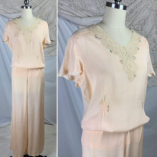 Vintage 1920's Beach Pajama Set | Pale Peach Silk Crepe with Ecru Lace & Embroidered Florets | Size SM, MED - Daggers & Dames