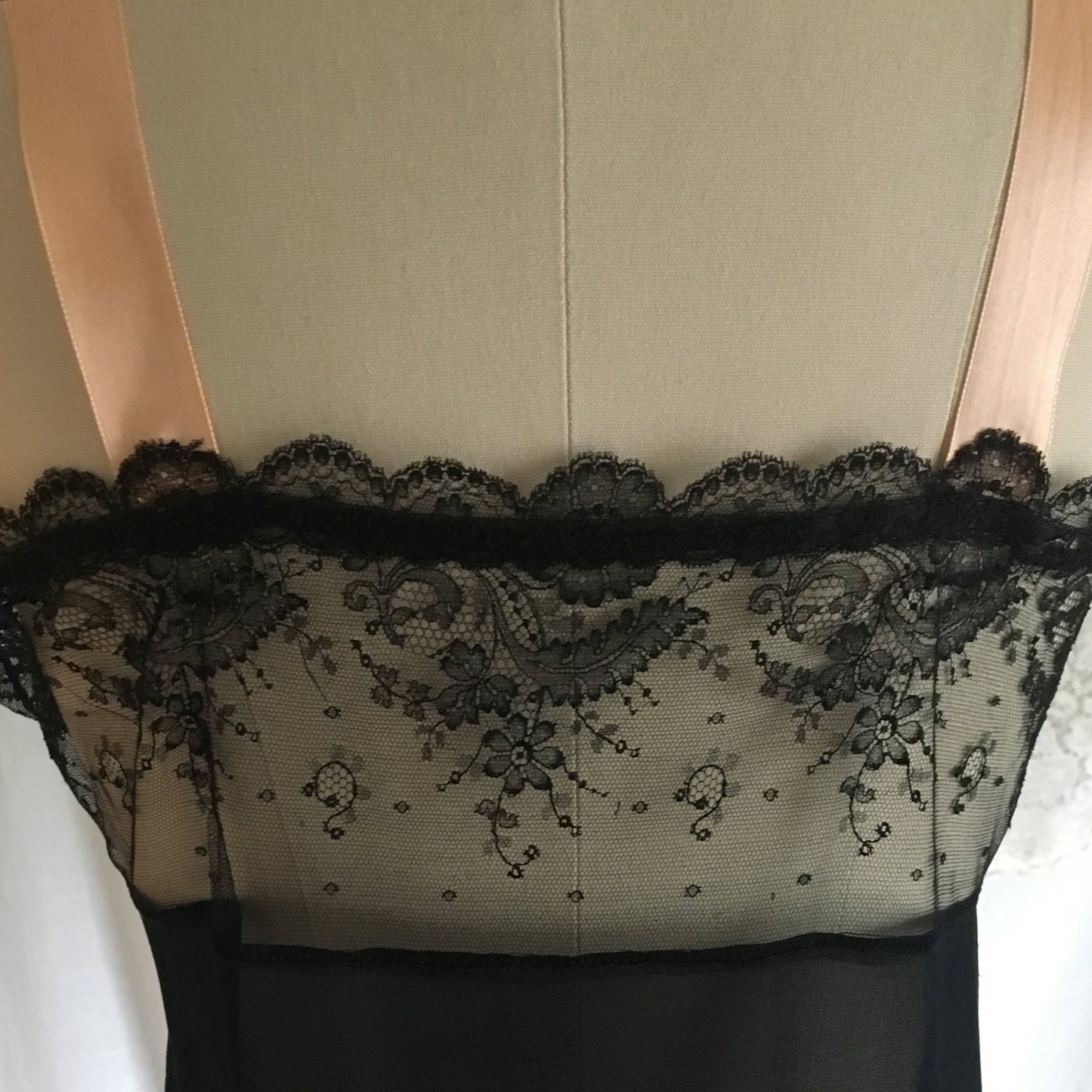 Vintage 1920's Chemise Slip | Black Silk Chiffon & Chantilly Lace with Pink Ribbon Straps | Size S - Daggers & Dames
