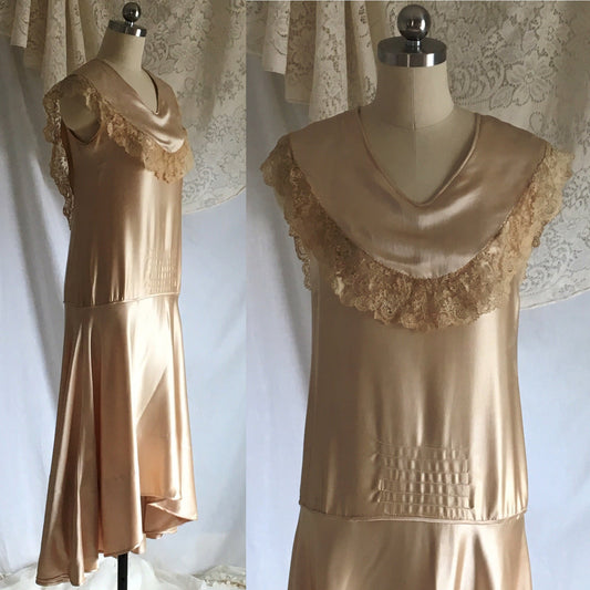 Vintage 1920's Dress | Gold Liquid Silk Charmeuse & Alençon Lace | Drop Waist Flapper Formal Gown | Couture by Madame Clarisse | Size XS - Daggers & Dames