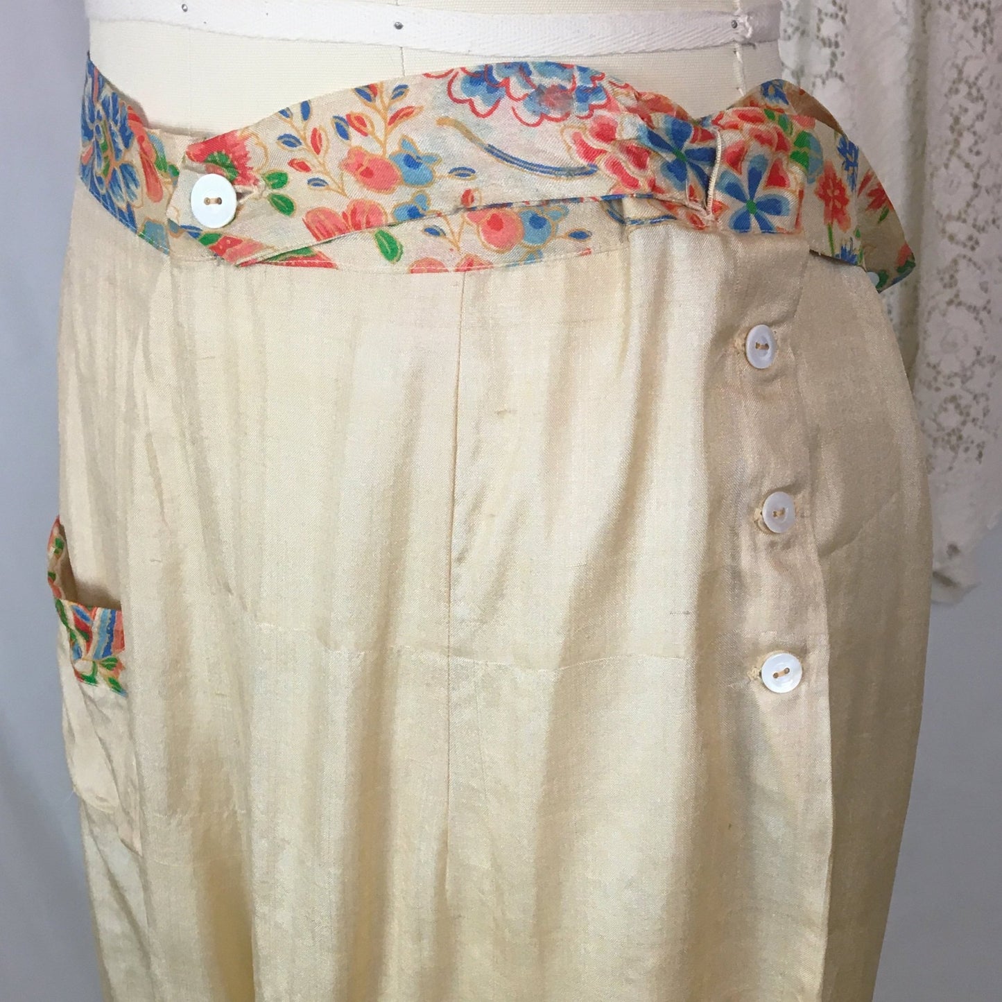 Vintage 1920's Japanese Palazzo Pants | Natural Raw Pongee Silk with Painted Floral Pattern | Size M, LG - Daggers & Dames