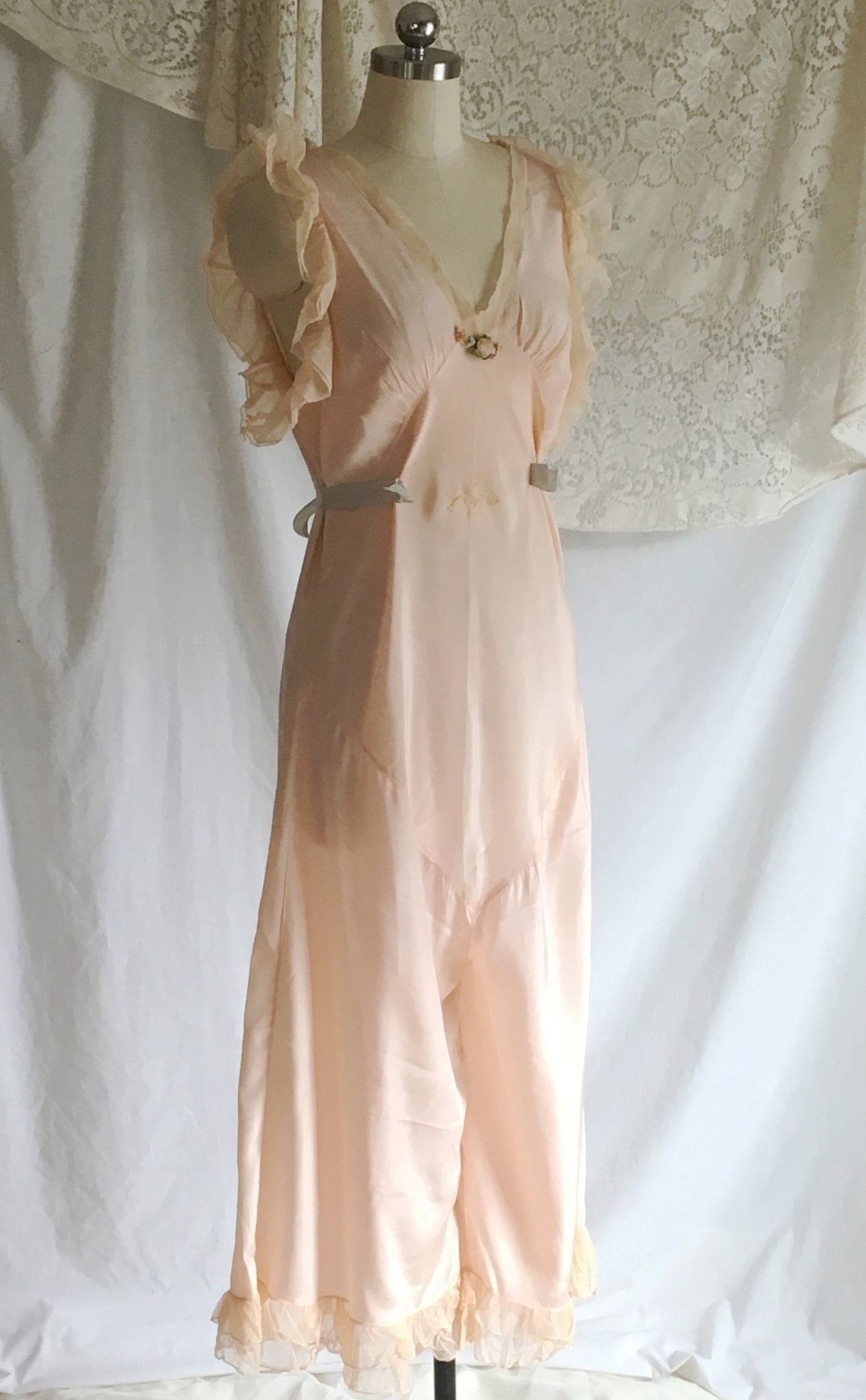 Vintage 1920's Jumpsuit Pajamas | Powder Pink Silk with Ruffled Tulle & Lace | Size S, M, LG - Daggers & Dames