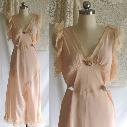 Vintage 1920's Jumpsuit Pajamas | Powder Pink Silk with Ruffled Tulle & Lace | Size S, M, LG - Daggers & Dames