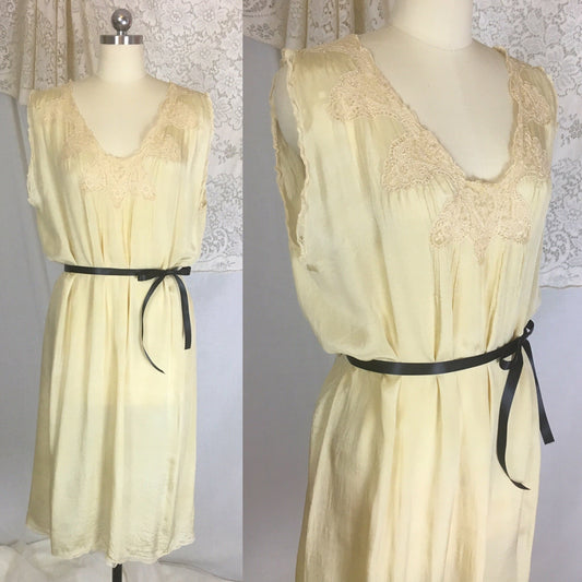Vintage 1920's Nightgown | Gold Tissue Silk with Tambour Lace & Black Ribbon Tie | Size Free - Daggers & Dames