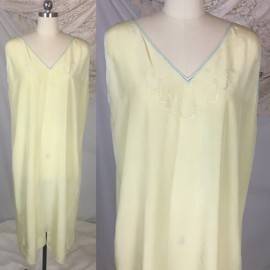 Vintage 1920's Nightgown | Pastel Yellow & Mint Green Silk Crepe de Chine with Floral Embroidery | Size Free - Daggers & Dames