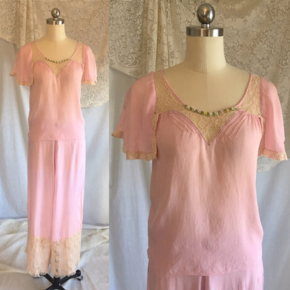 Vintage 1920's Pajama Set | Sheer Lilac Purple Silk with Chantilly Lace & Silk Rosettes | Size S, M - Daggers & Dames