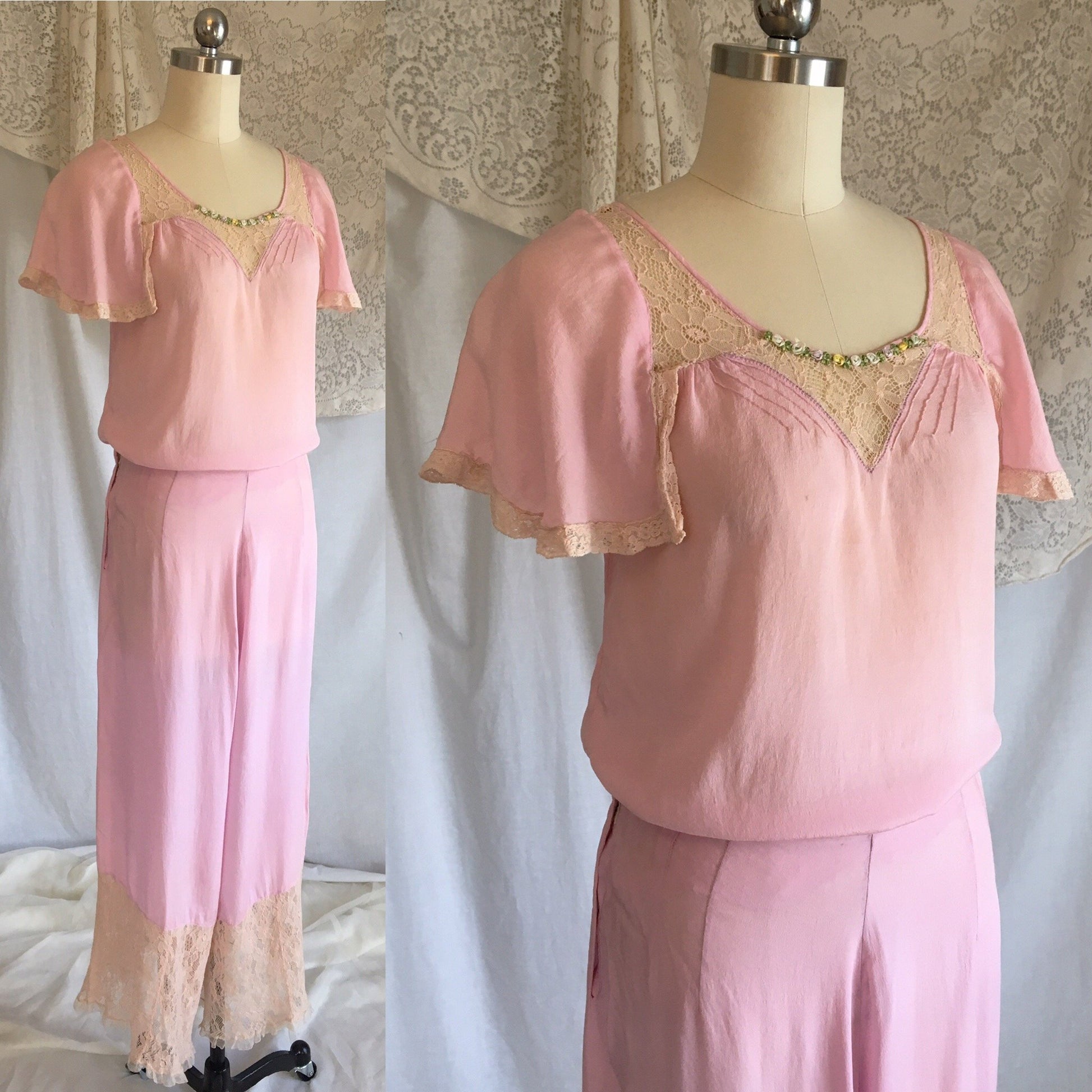 Vintage 1920's Pajama Set | Sheer Lilac Purple Silk with Chantilly Lace & Silk Rosettes | Size S, M - Daggers & Dames