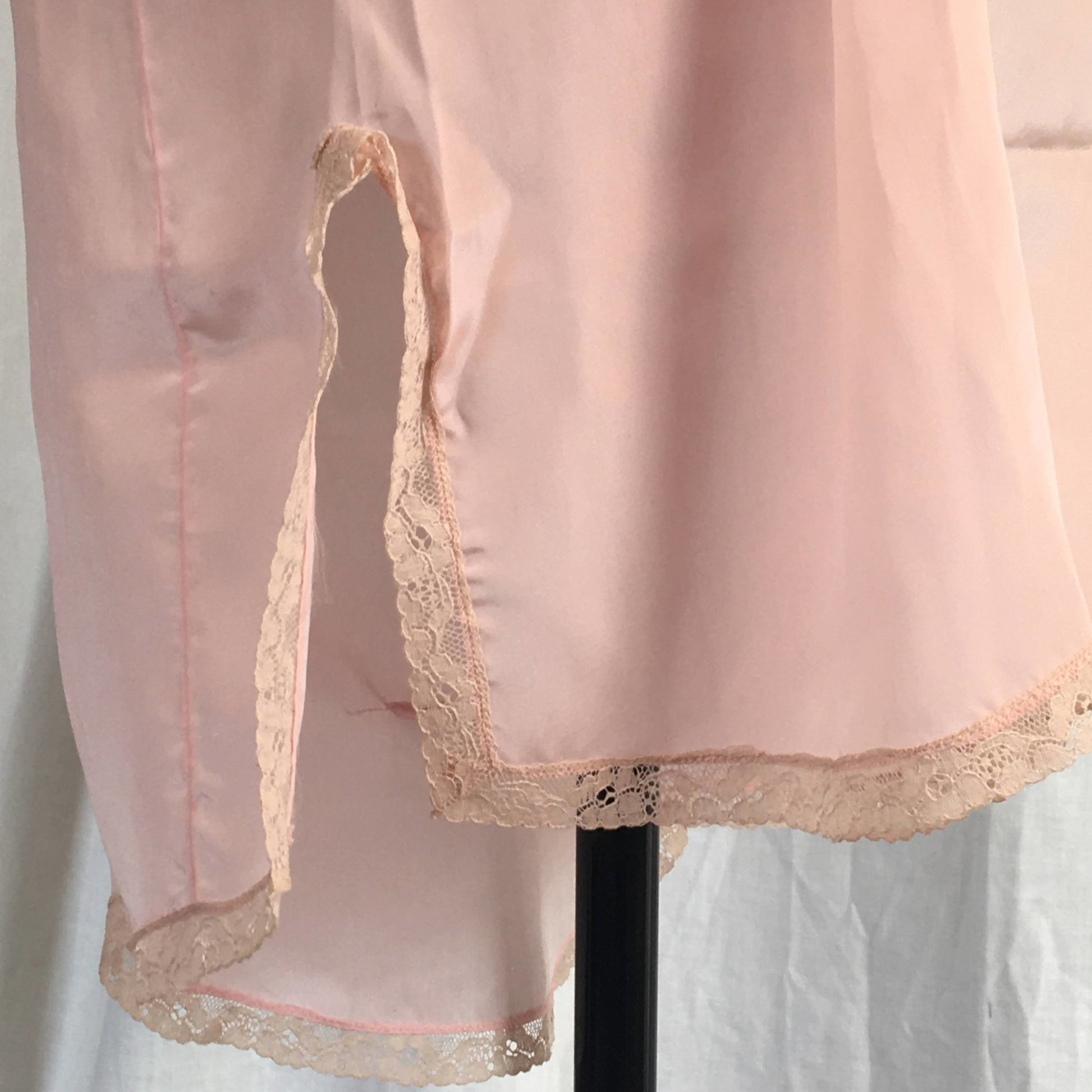 Vintage 1920's Pink Crepe Step-In Chemise -Never Worn - Daggers & Dames