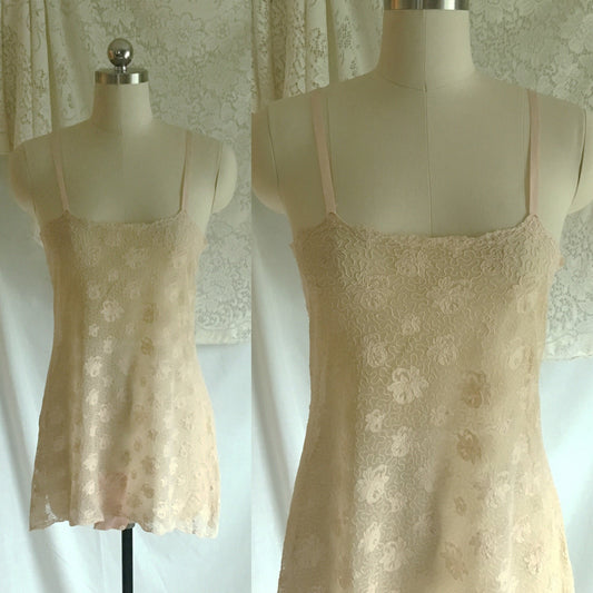 Vintage 1920's Step In Chemise | French Ivory Tambour Lace Tulle with Pale Pink Silk | Size M, LG - Daggers & Dames