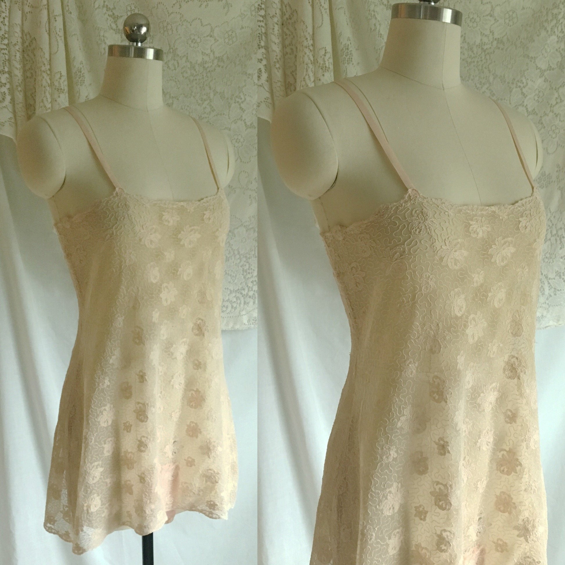 Vintage 1920's Step In Chemise | French Ivory Tambour Lace Tulle with Pale Pink Silk | Size M, LG - Daggers & Dames