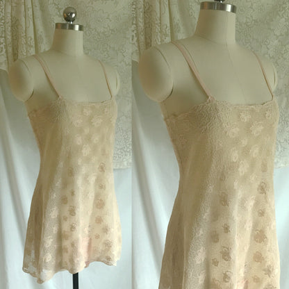Vintage 1920's Step In Chemise | French Ivory Tambour Lace Tulle with Pale Pink Silk | Size M, LG - Daggers & Dames