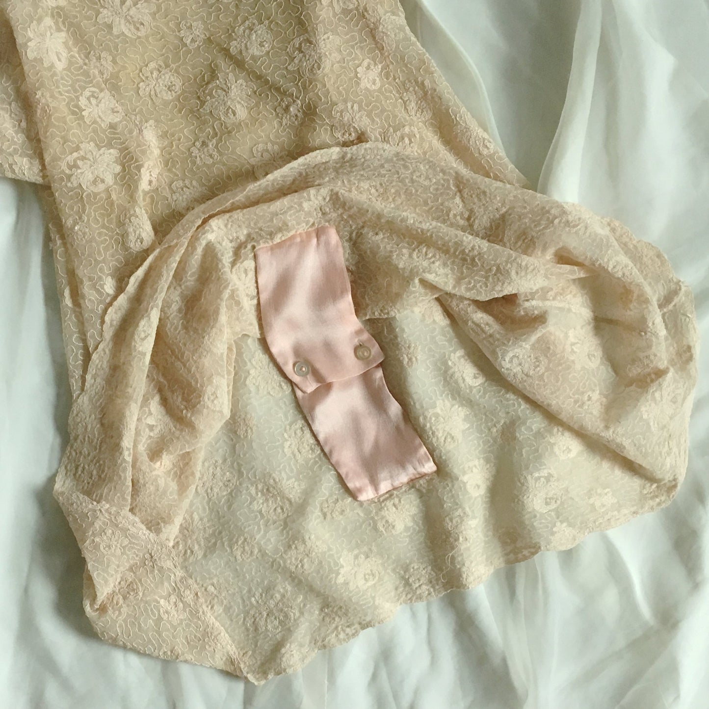Vintage 1920's Step In Chemise | French Ivory Tambour Lace Tulle with Pale Pink Silk | Size M, LG - Daggers & Dames