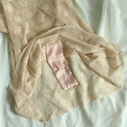 Vintage 1920's Step In Chemise | French Ivory Tambour Lace Tulle with Pale Pink Silk | Size M, LG - Daggers & Dames