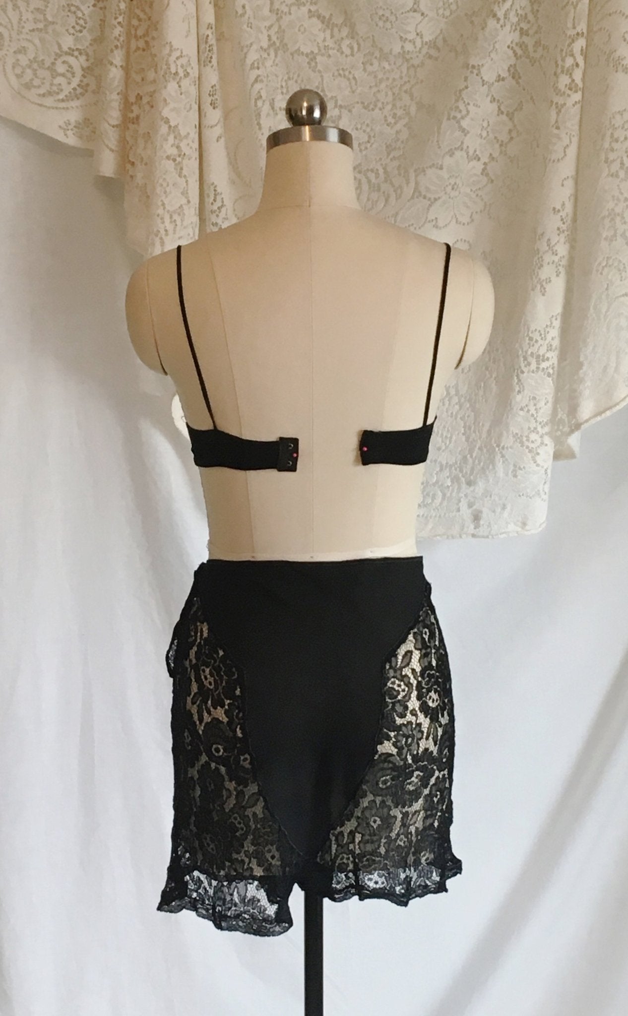Vintage 1920's Tap Pants & Bralette | Black Silk Crepe with Chantilly Lace | French Bra and Panty Lingerie Set | Size XXS - Daggers & Dames
