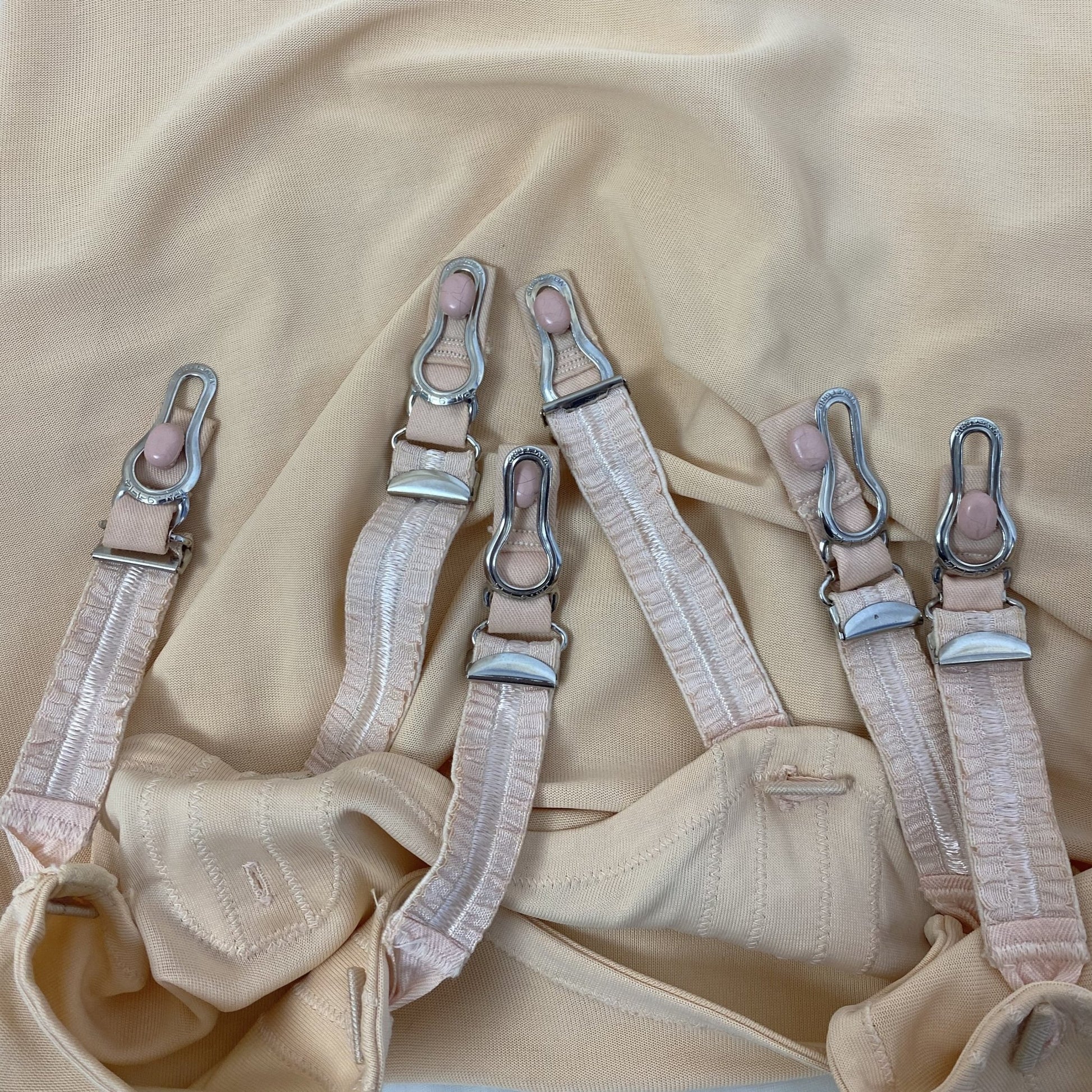 Vintage 1930's All in One Girdle | Rosey Nude Rayon Knit with Lace & Detachable Garters | Size 34 XS, S | Carter's - Daggers & Dames
