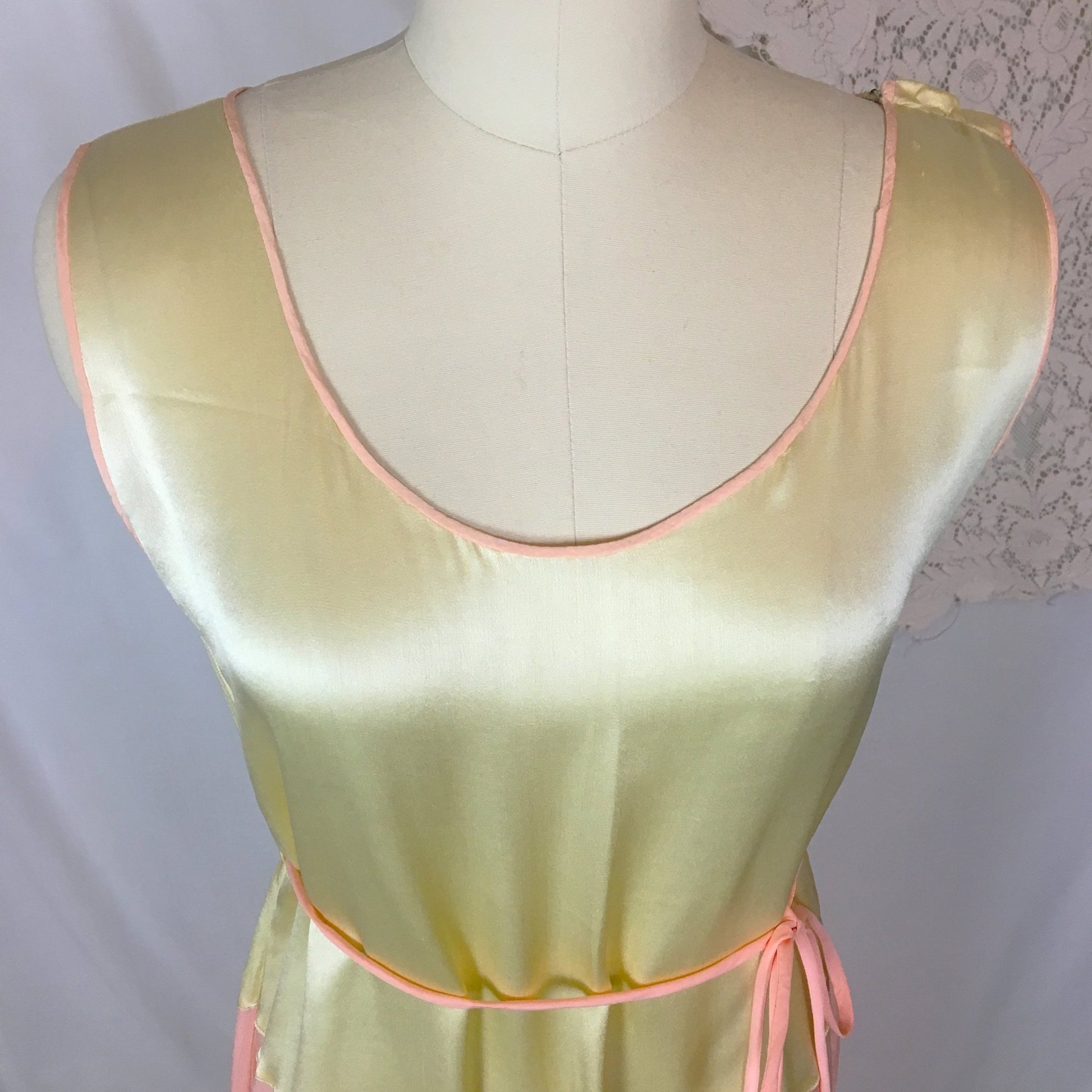 Vintage 1930's Beach Pajama Jumpsuit | Pale Yellow & Light Pink Silk | Size M - Daggers & Dames