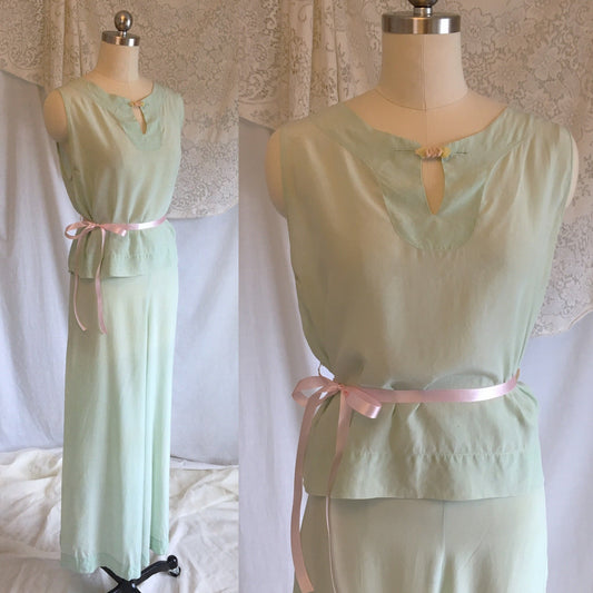 Vintage 1930's Beach Pajama Set | Mint Green Silk Crepe de Chine with Silk Rosette | Size XS - Daggers & Dames