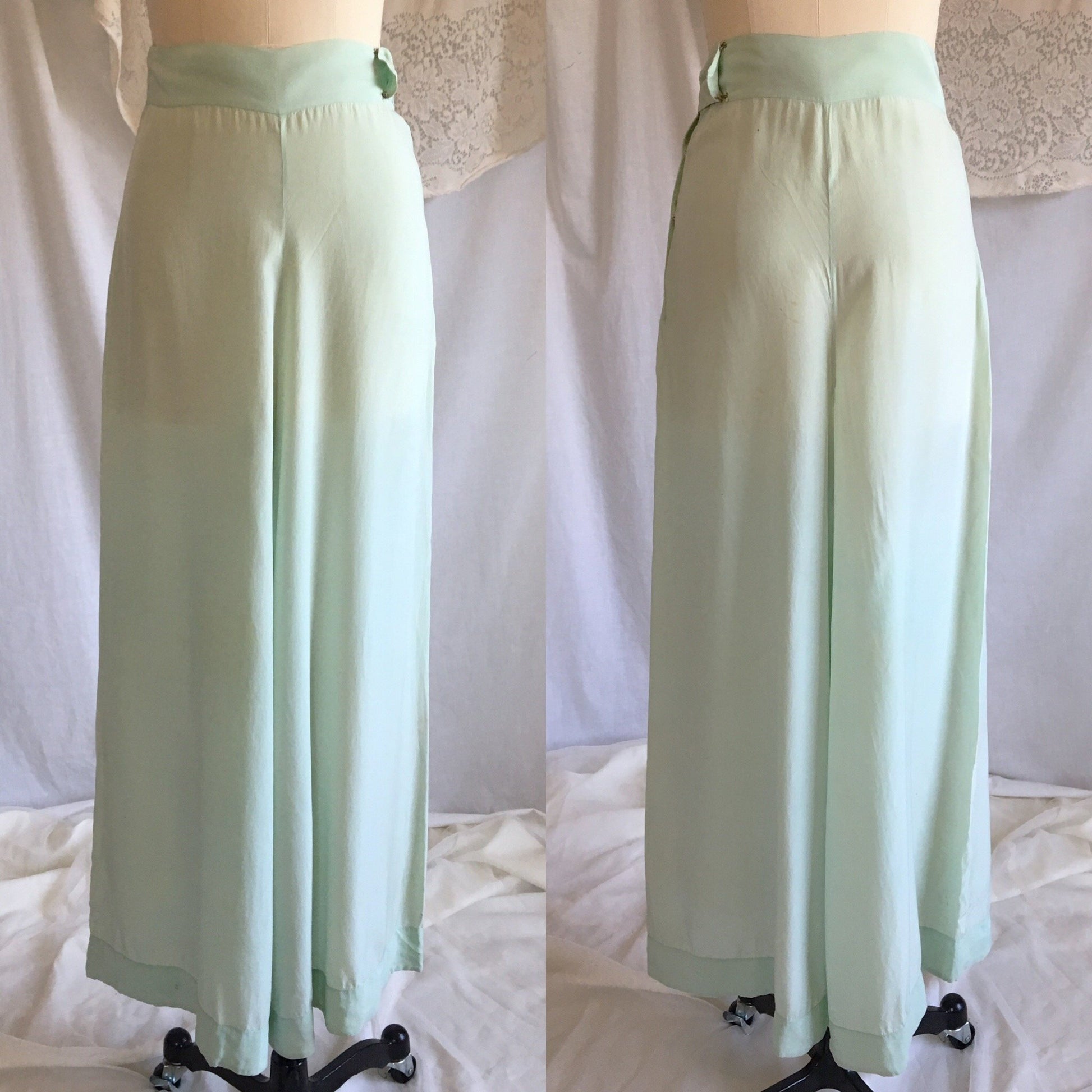 Vintage 1930's Beach Pajama Set | Mint Green Silk Crepe de Chine with Silk Rosette | Size XS - Daggers & Dames