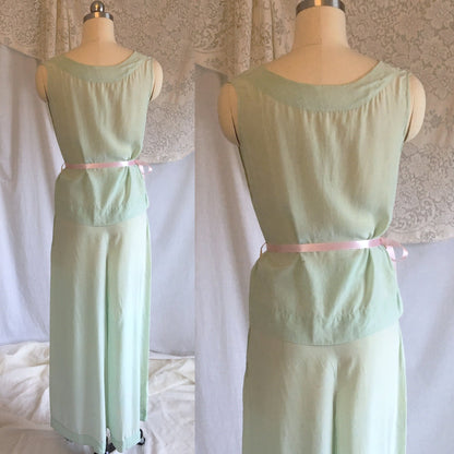 Vintage 1930's Beach Pajama Set | Mint Green Silk Crepe de Chine with Silk Rosette | Size XS - Daggers & Dames